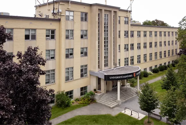 A photo of the ottawa campus building.