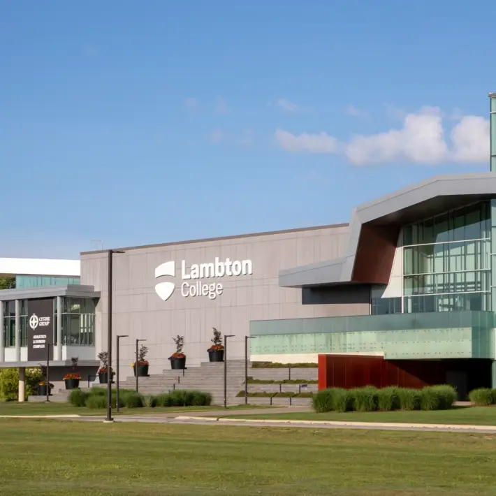 South entrance of the building from Modeland road