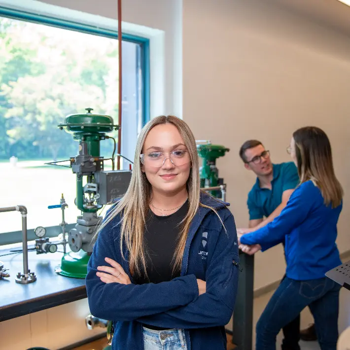 ICET-Students-Lab Instrumentation & Control Engineering Technology - Industrial Automation students